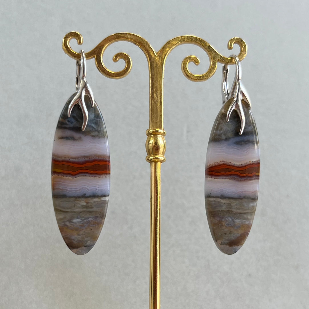 Boucles d’oreilles avec magnifique agate, couleur vert blanc rouge, en argent