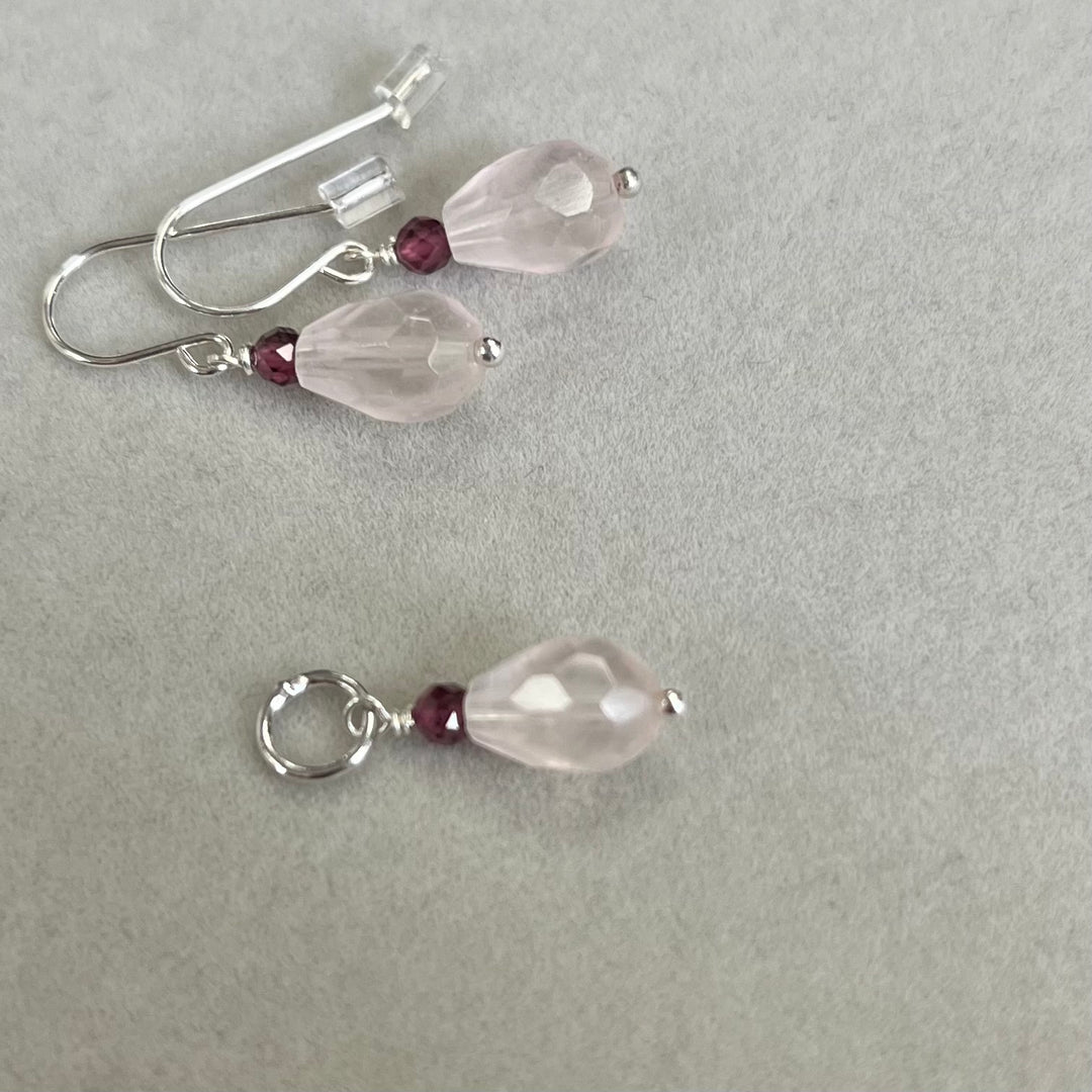 Boucles d’oreilles avec quartz rose et grenat, en argent