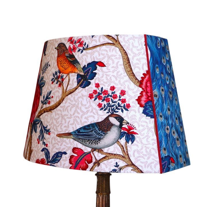 Abat-jour ovale à pans coupés BIRDS, modèle large, tissu d'éditeur, contrecollé, fait main