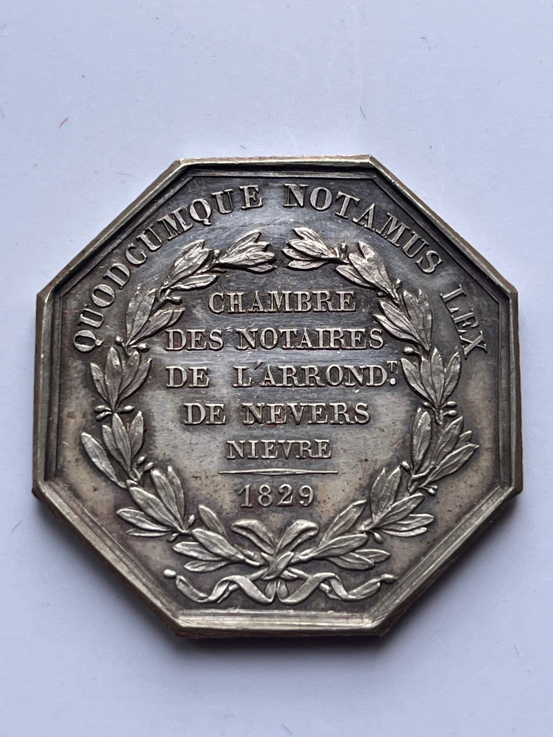 1 silver token, notary, nevers of borrel horn