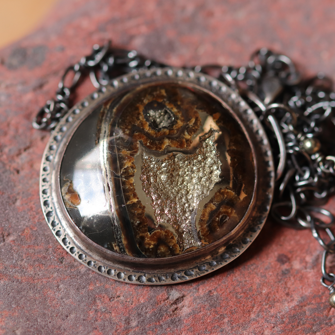 Pendentif ammonite pyritisée – Argent 925 avec chaîne