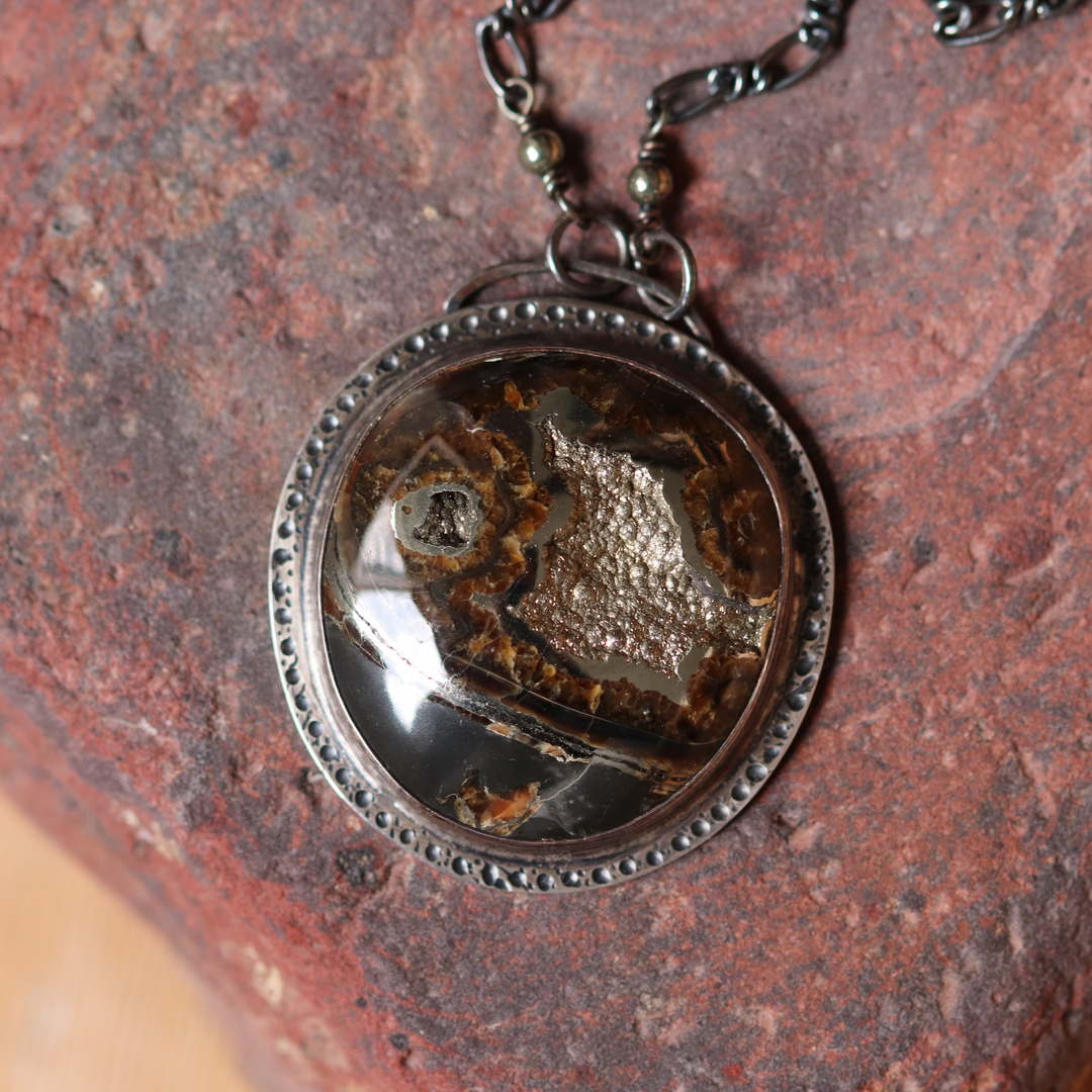 Pendentif ammonite pyritisée – Argent 925 avec chaîne