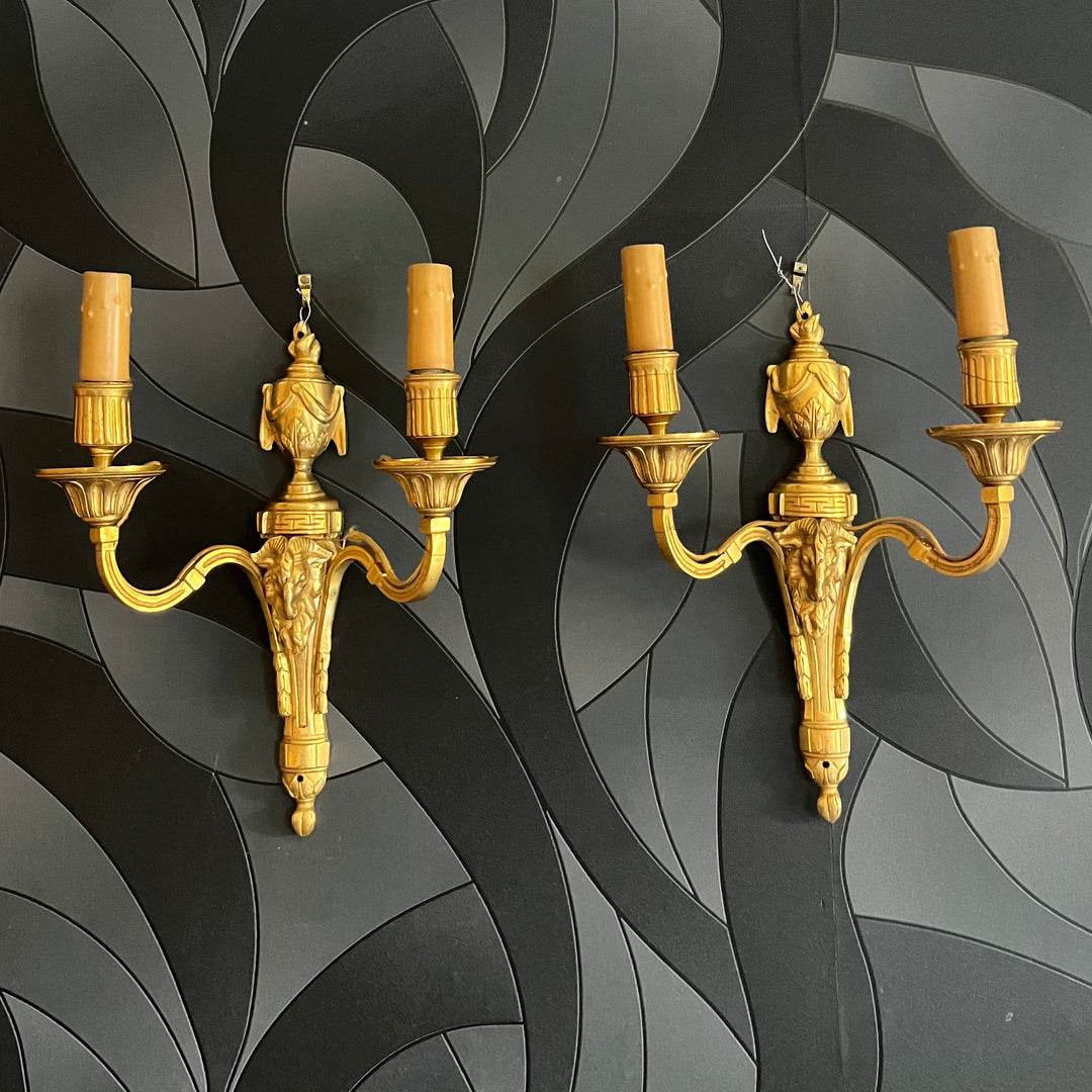 Pair of bronze apps with lounge louis XVI style, 19th century