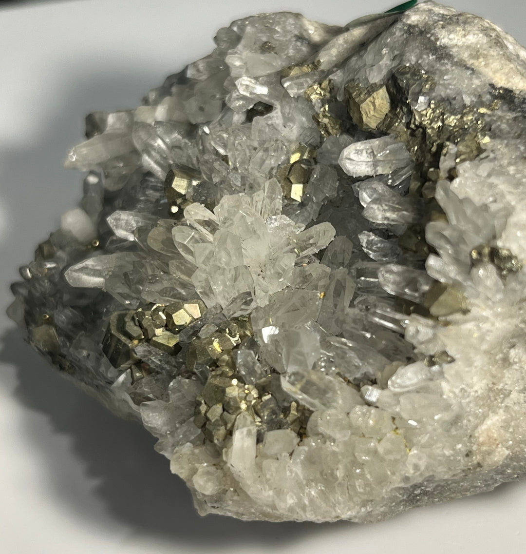 Pyrite sur cristal de roche  Roumanie DB64