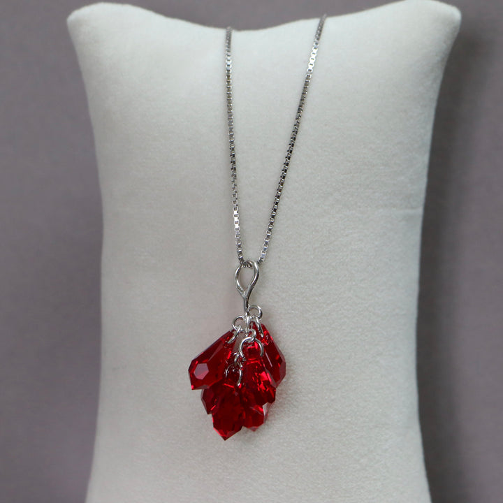 耳环,施华洛世奇晶体,阴暗的银,深红色,葡萄