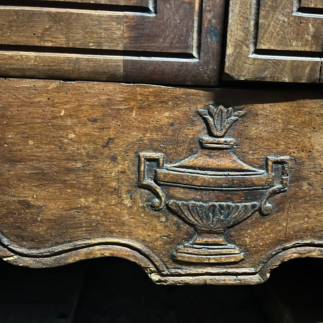Furniture Keeping Eating 18th century Caittar