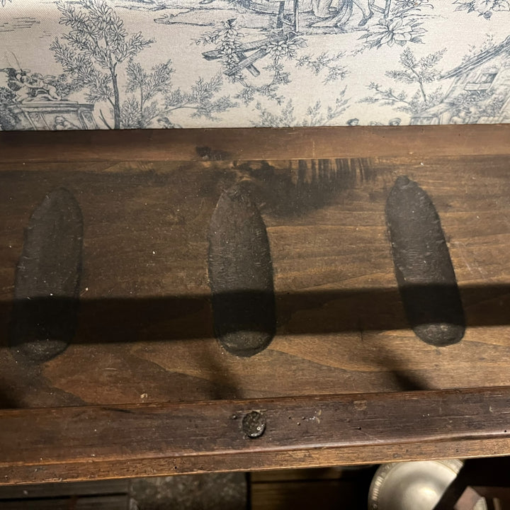 Furniture Keeping Eating 18th century Caittar