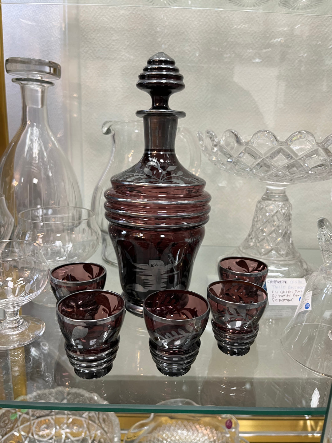 维尼斯的银色Murano玻璃吊船装饰的装饰艺术风格的利口酒服务