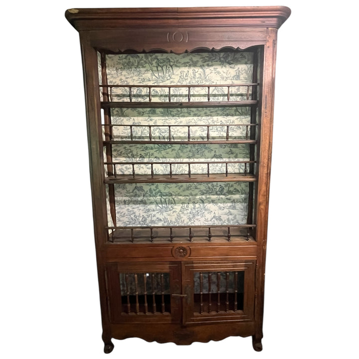 Furniture Keeping Eating 18th century Caittar