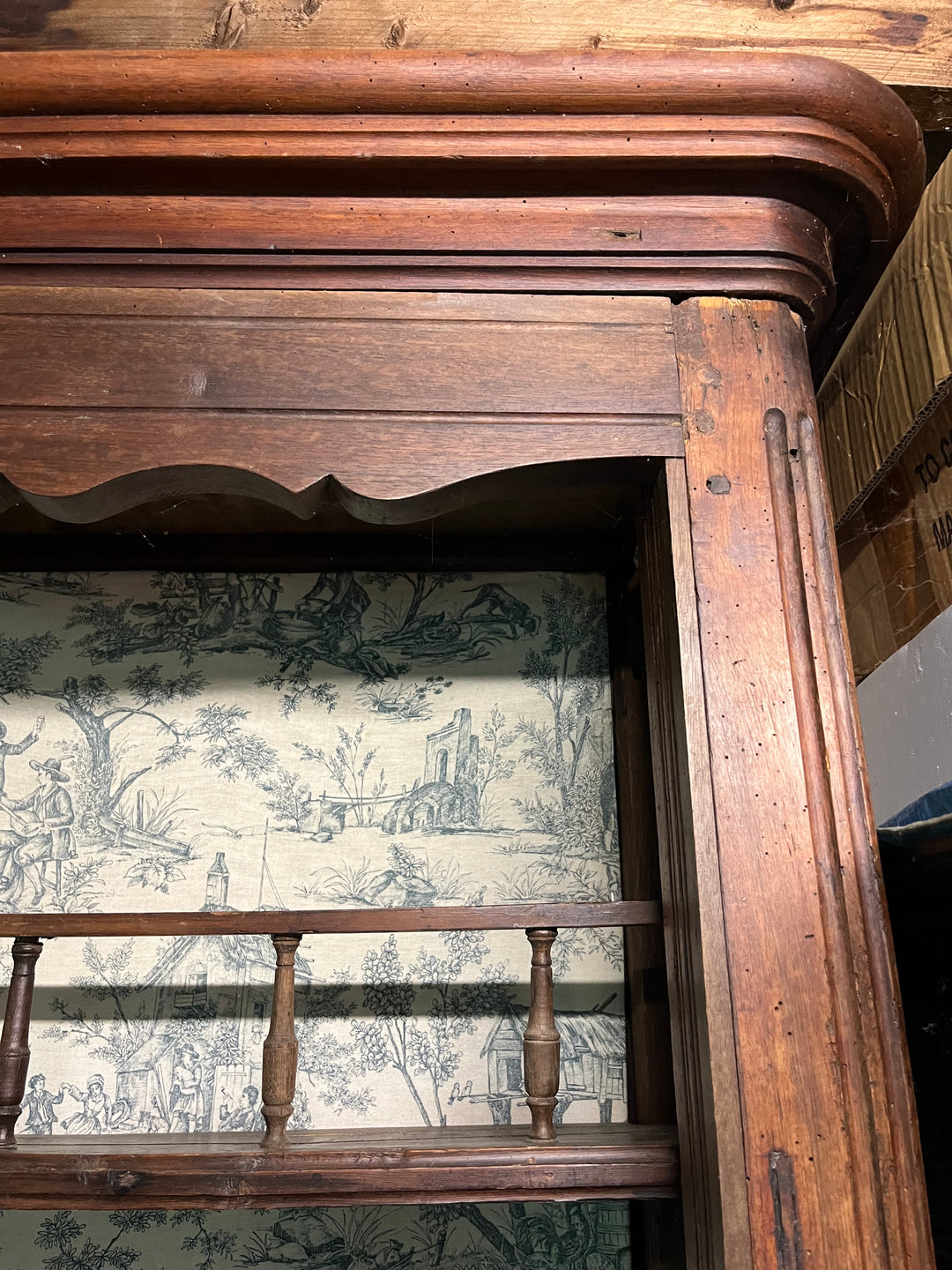 Furniture Keeping Eating 18th century Caittar