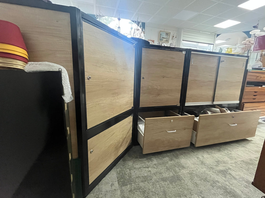 4 jewelry and 2 boxes display furniture