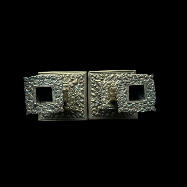 Pair of mestiers or candlesticks in the financial in bronze style high era