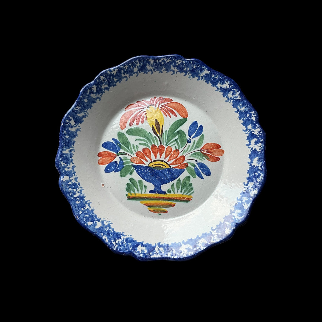 Assiette calotte de Nevers gustave Lyons  xixe