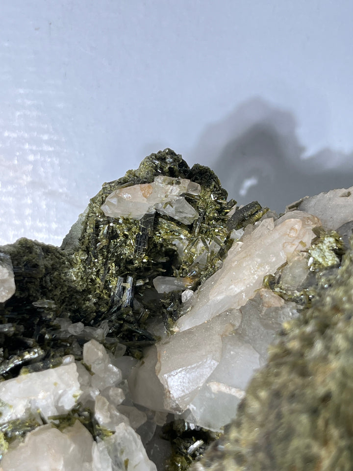 Epidote quartz à âme Oisans Alpes France DA174