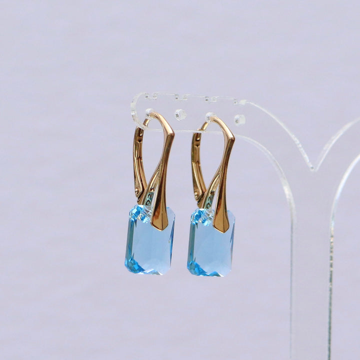 带有施华洛世奇晶体的耳环,海蓝宝石蓝,金银,诺米