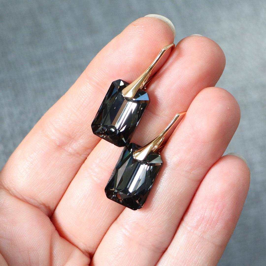 带有施华洛世奇晶体的耳环,银灰色,金色银,诺米