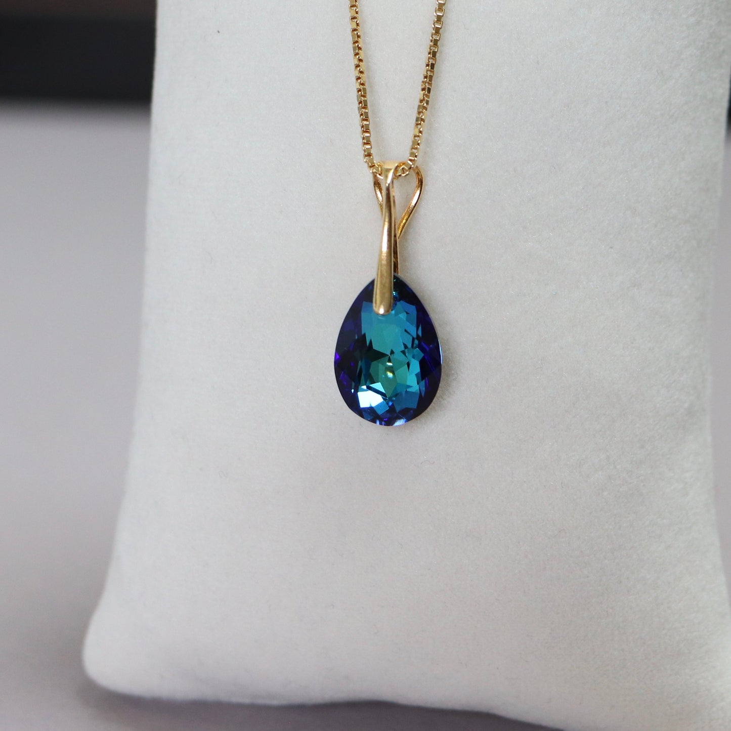 Pendentif avec cristaux Swarovski, argent doré, bleu Bermuda, KATE