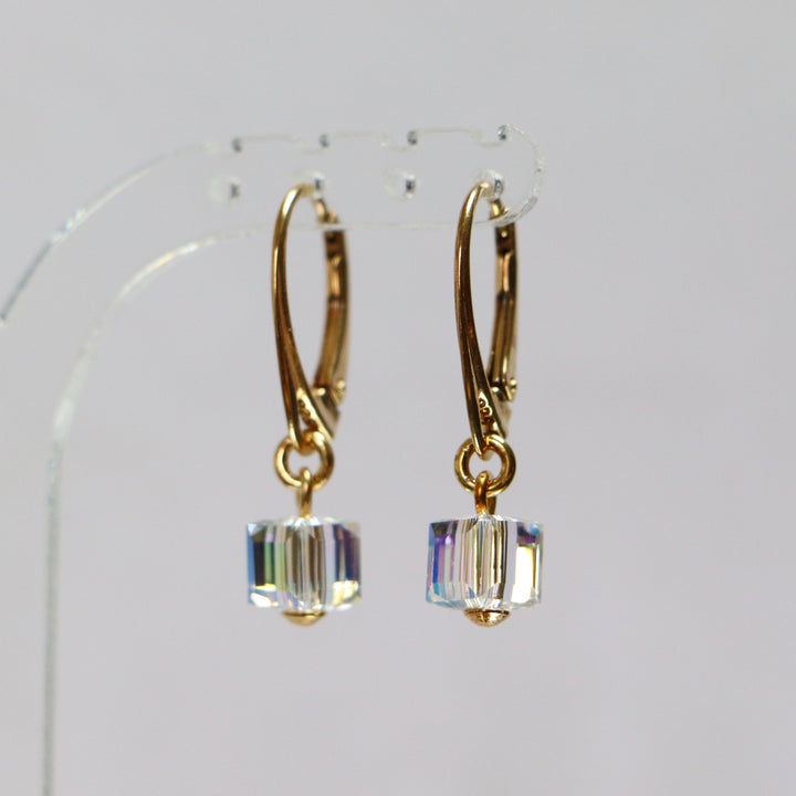 带有施华洛世奇水晶的耳环,ab晶,金银,十字路口