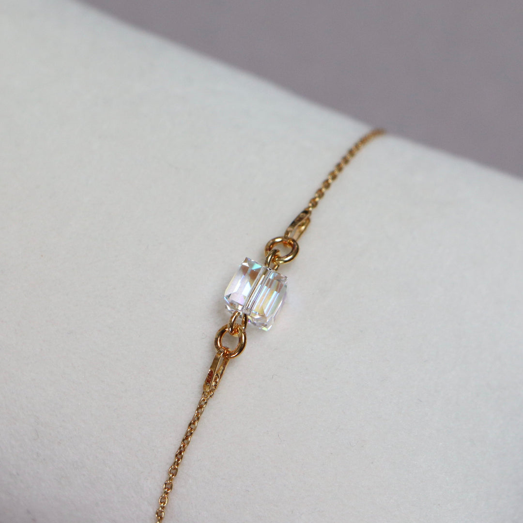 带有施华洛世奇水晶的耳环,ab晶,金银,十字路口