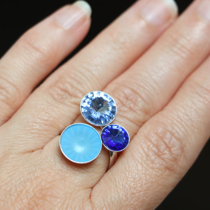 带有施华洛世奇晶体的吊坠,蓝色,罗迪银银,三重奏