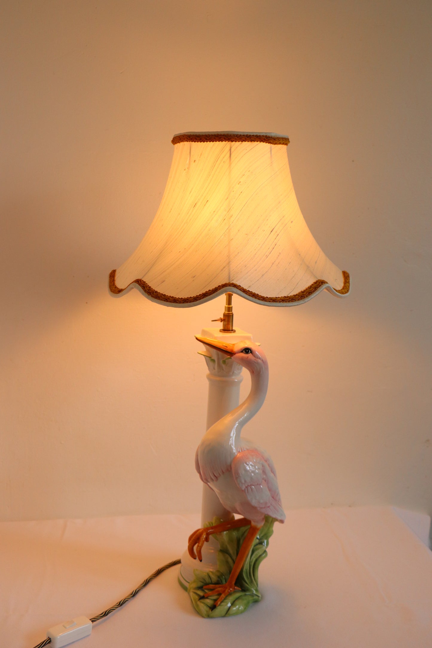Lampe avec un abat-jour en soie sauvage, BIRD 1