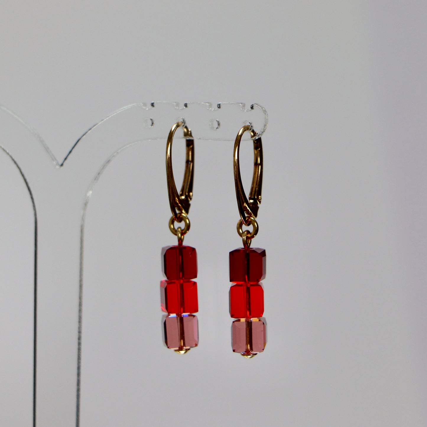 Boucles d'oreilles, cristaux Swarovski, argent doré, rouge, 3CARRE
