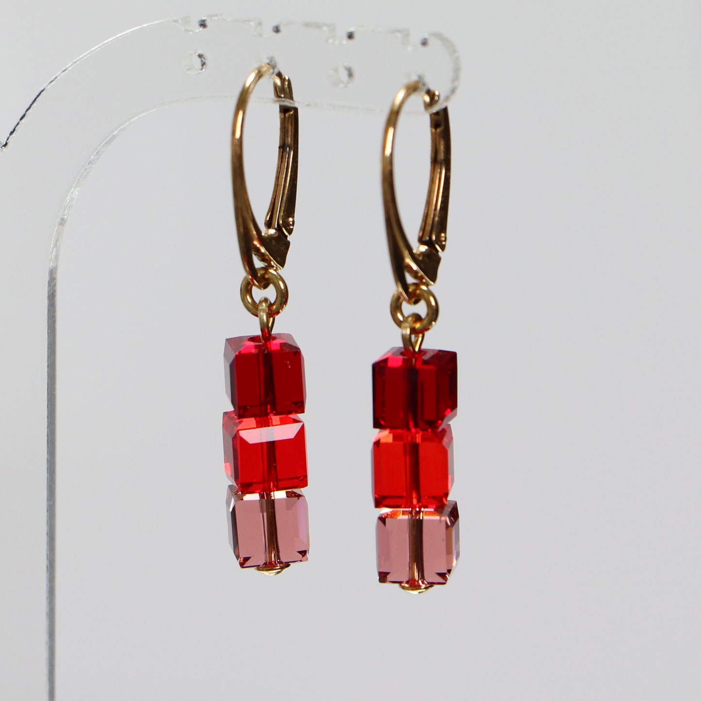 Boucles d'oreilles, cristaux Swarovski, argent doré, rouge, 3CARRE