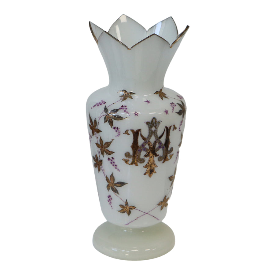 Vase religieux Ave Maria en opaline blanche XIXe