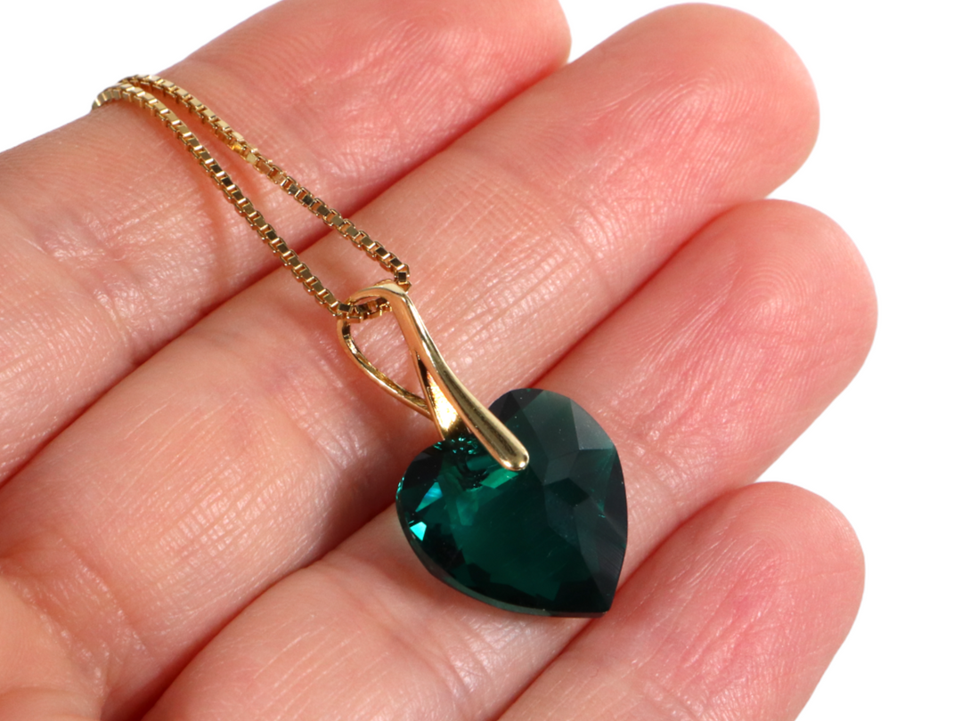 带有施华洛世奇晶体的项链,翡翠绿,银,心