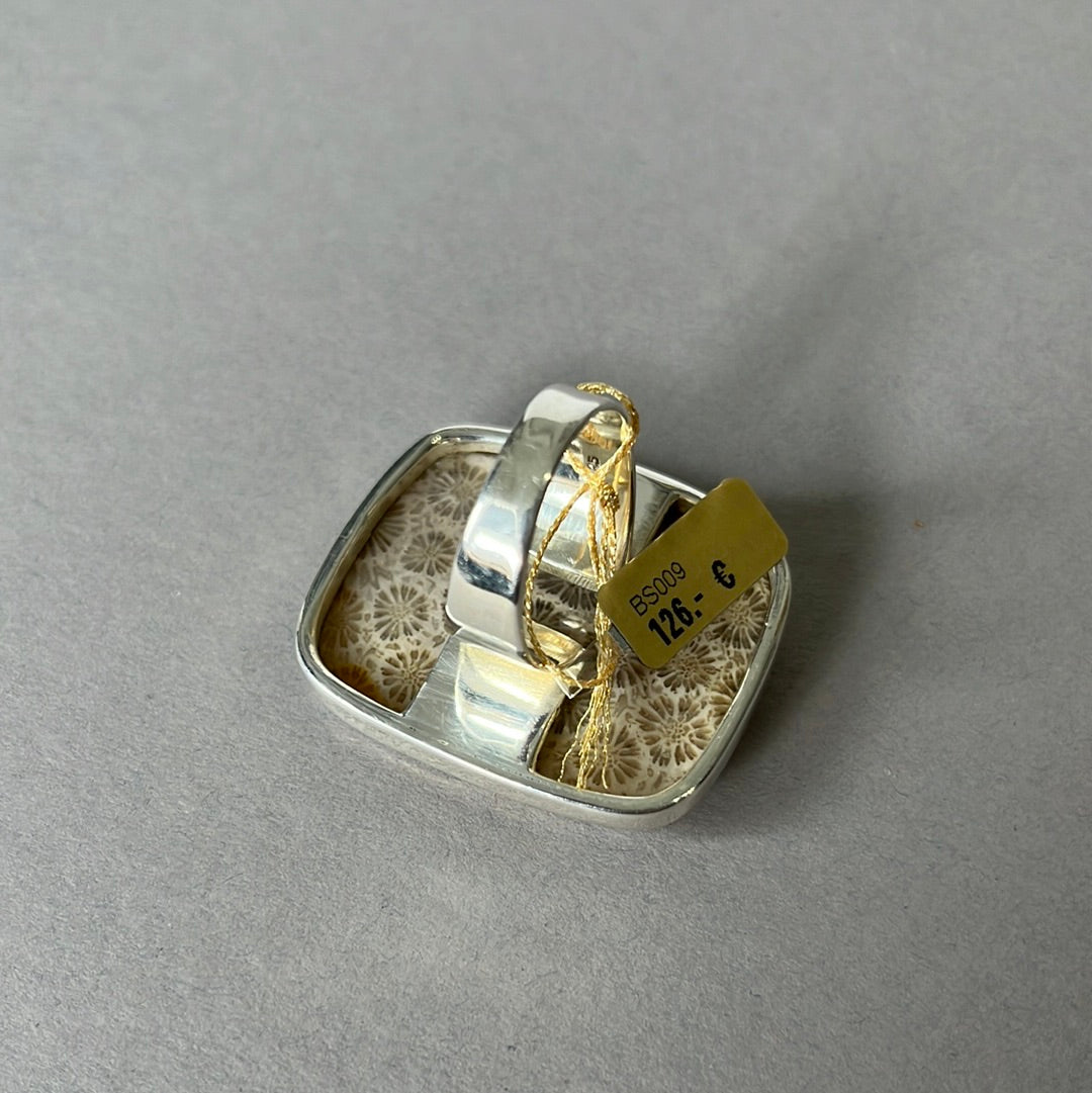 銀の化石化されたサンゴとリング - サイズ60 -BS009