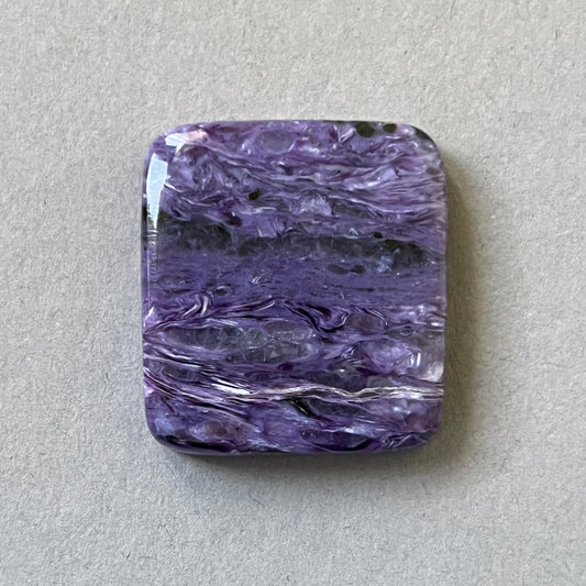 Charoite, CHR069, taille cabochon, 30x28x6 mm