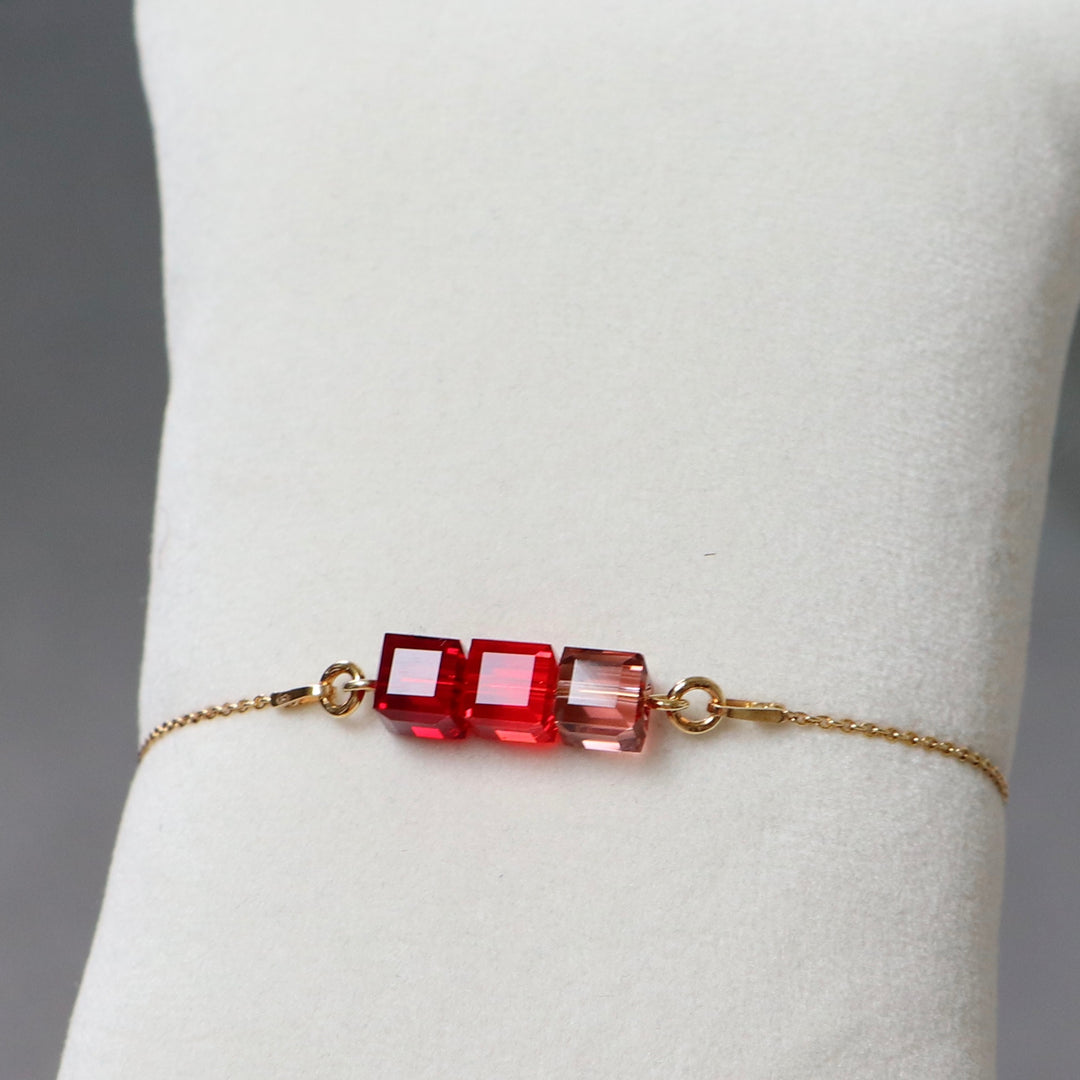 Ohrringe, Swarovski -Kristalle, goldenes Silber, Rot, 3Carre