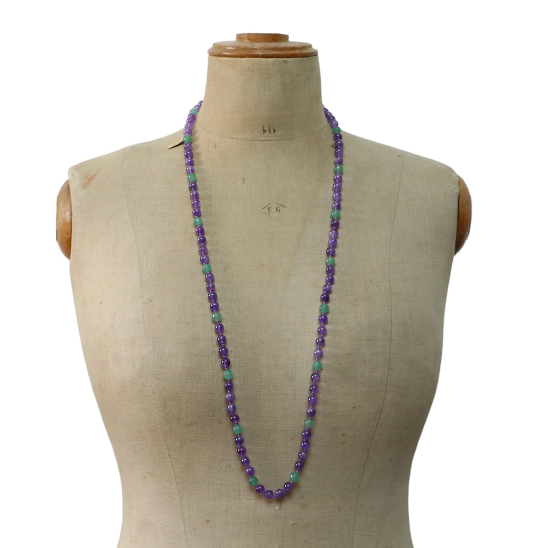 Long necklace with knots in natural stones (amethyst, green aventurine) 99 cm