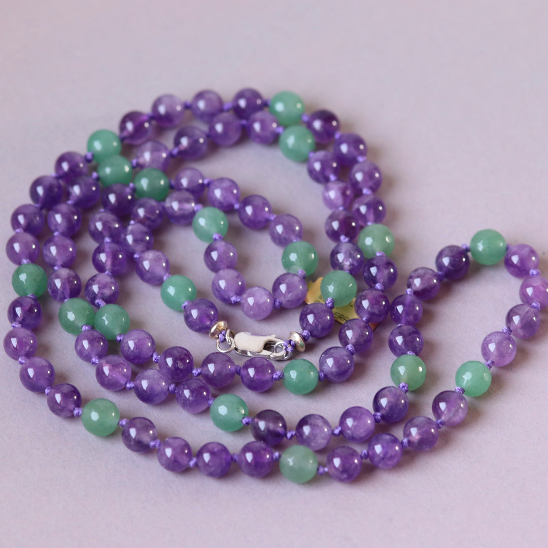 Long necklace with knots in natural stones (amethyst, green aventurine) 99 cm