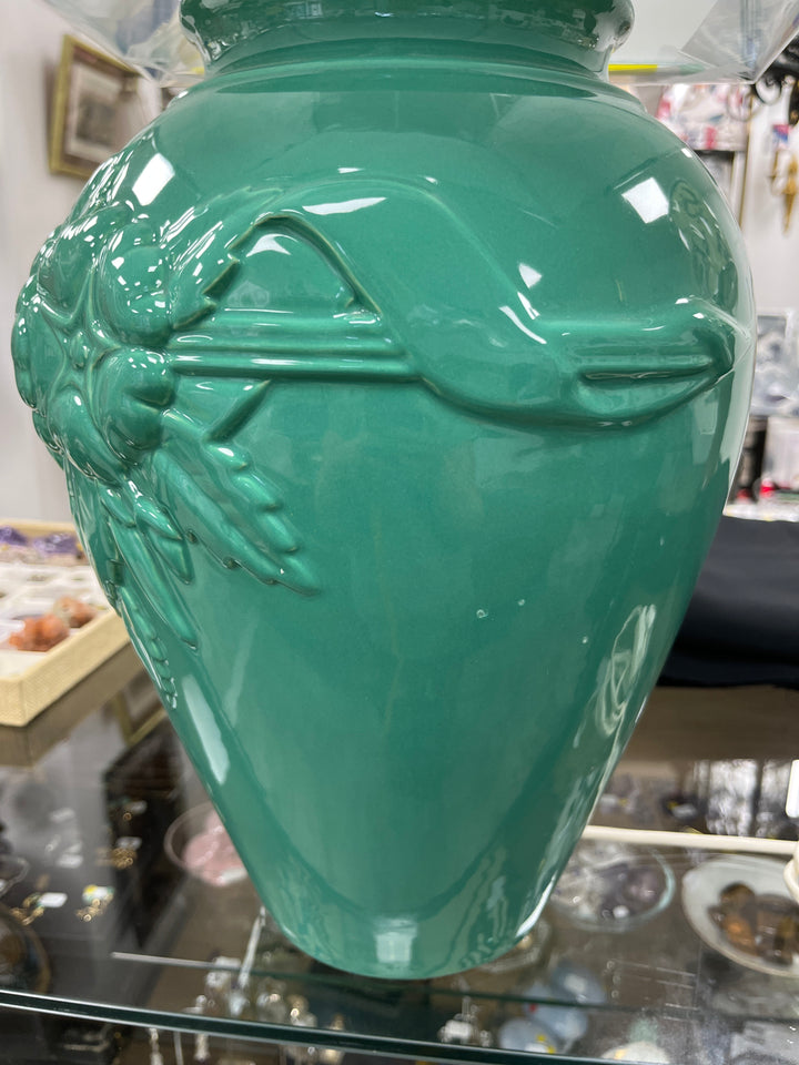 Lampe vintage en céramique verte turquoise,  création Michelle Férec, avec abat-jour en tissu d’éditeur
