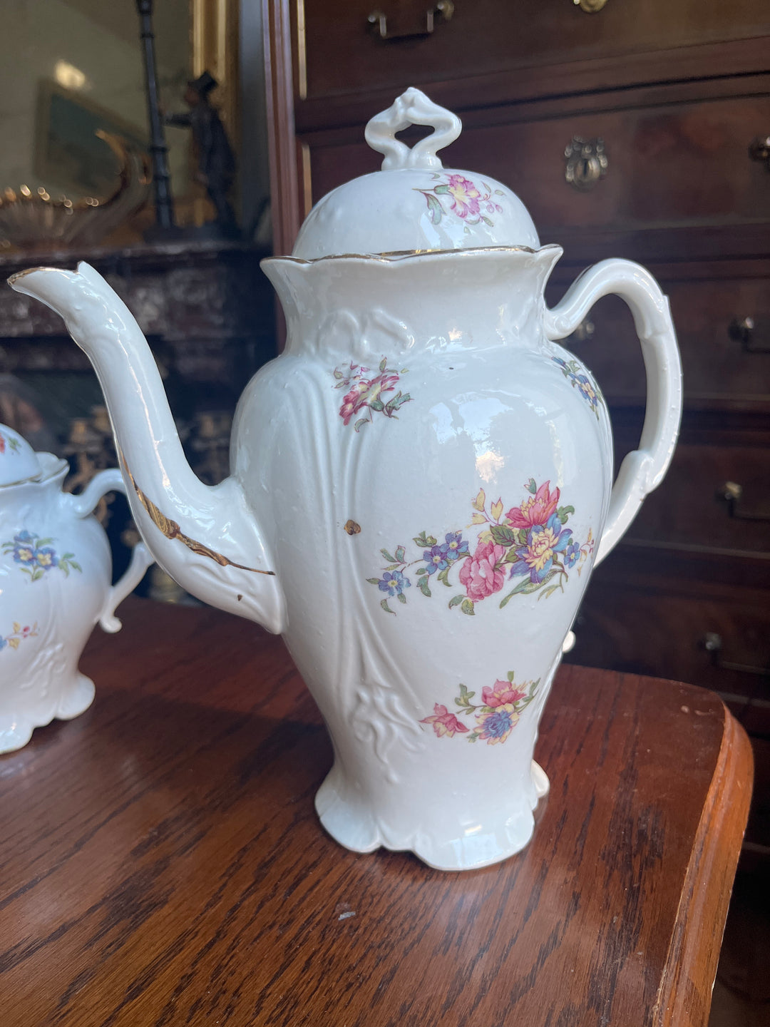 Kaffee -Service 8 19. Jahrhundert Blumenbecher