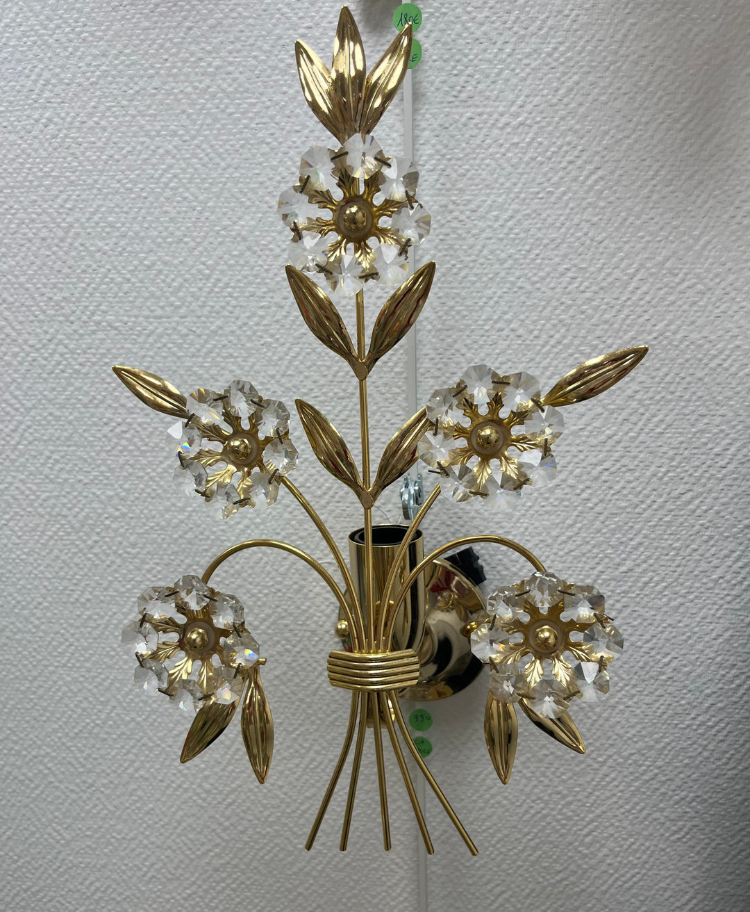 Pair of Italian wall lights with 5 flowers