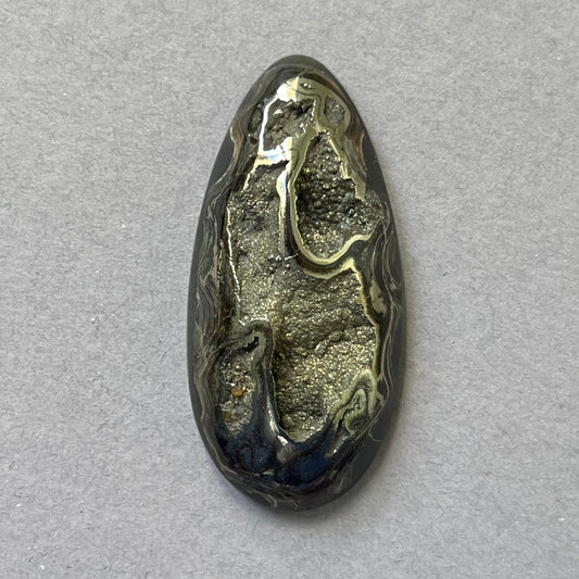 Ammonite pyritisée, AM_P264, taille cabochon, 43x21x9 mm