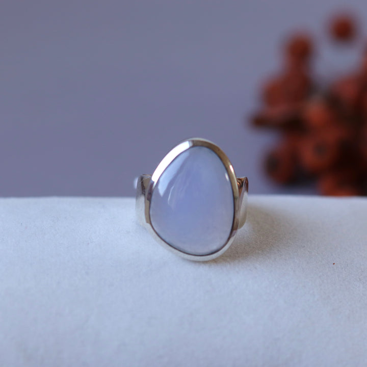 Silver ring with chalcedony - size 57 - BS062