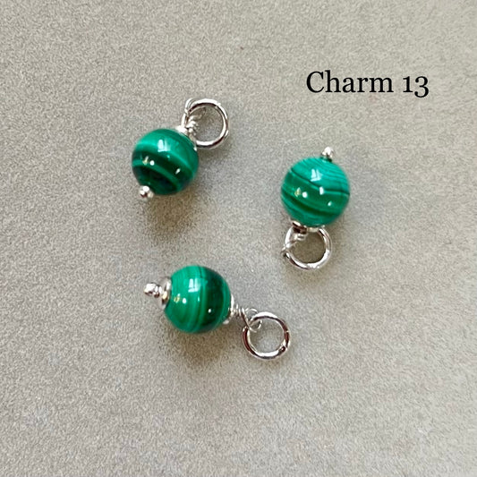Charm (mini pendant) in rhodiated silver with natural stones - Malachite - 13