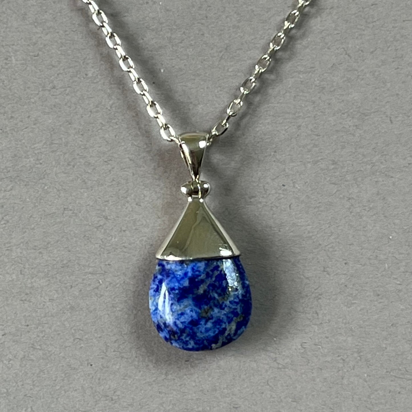 Silver pendant with lapis lazuli PS081