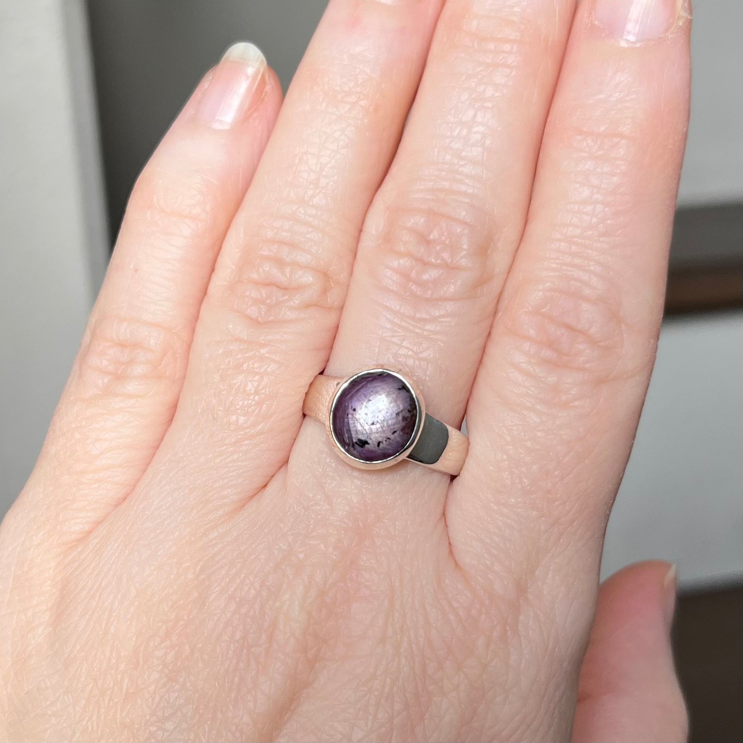 Bague en argent avec rubis étoilé - taille 60  - BS042