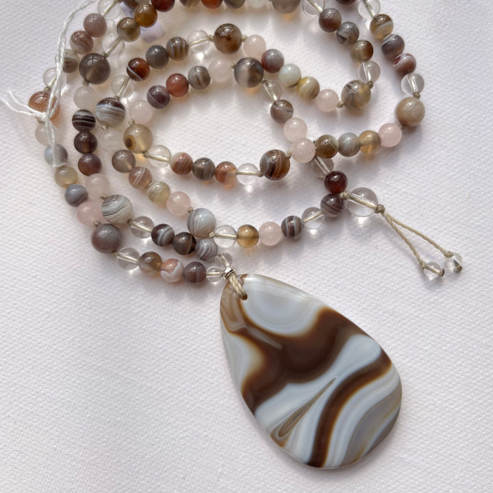 Collier MALA avec pendentif en agate
