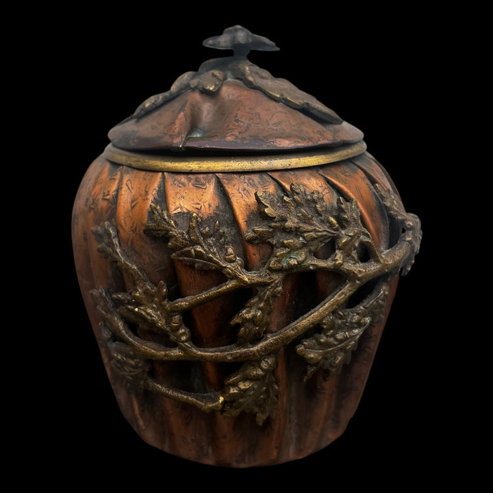 pot couvert en cuivre Art Nouveau
