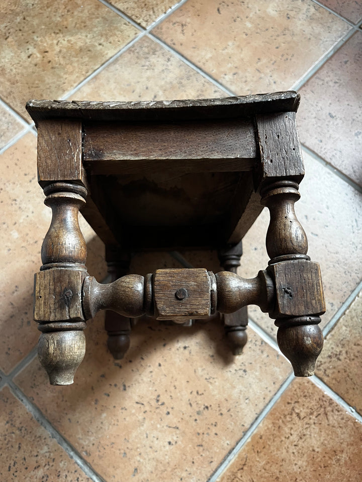 repose pied vintage en bois