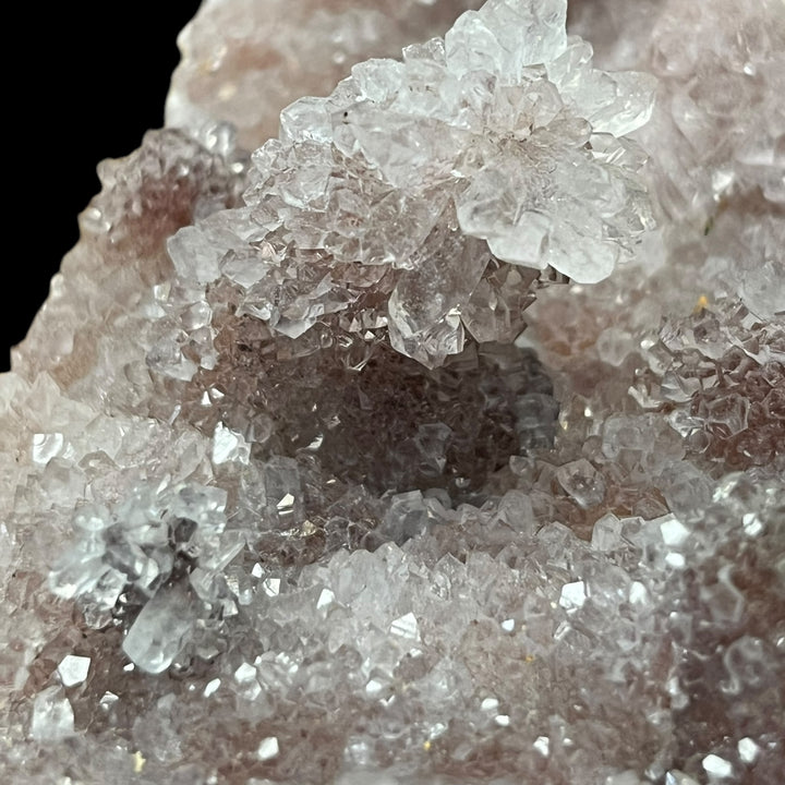 Quartz Cactus on Red Calcédonia Morocco Dr78