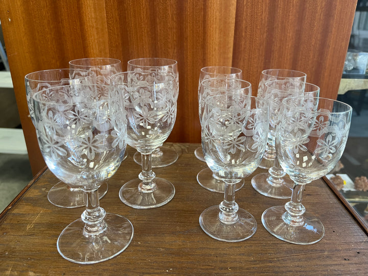 服务10雕刻的水晶眼镜