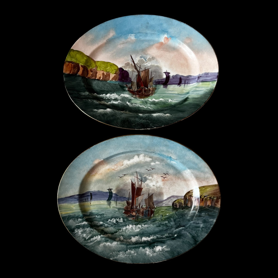 2 grands plats ovale à scène maritime de la manufacture Jean Pouyat à Limoges