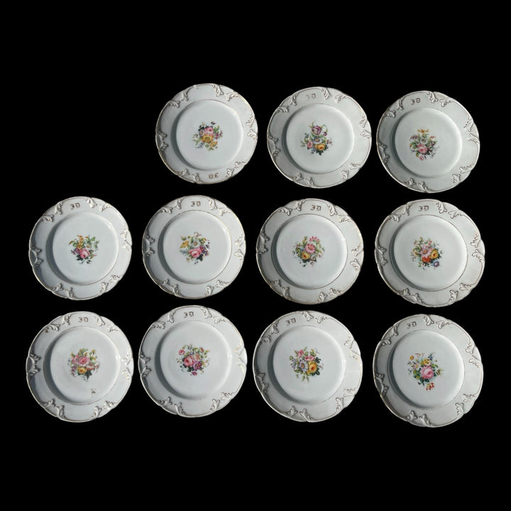 service 11 assiettes porcelaine paris XIXe