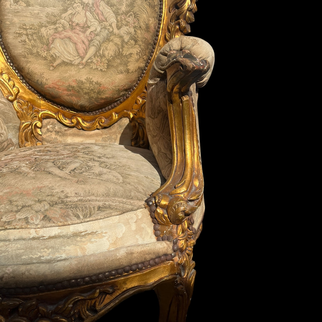 Paire de grandes bergères a oreilles Rococo en bois Allemagne ou Autriche, XIXe siècle